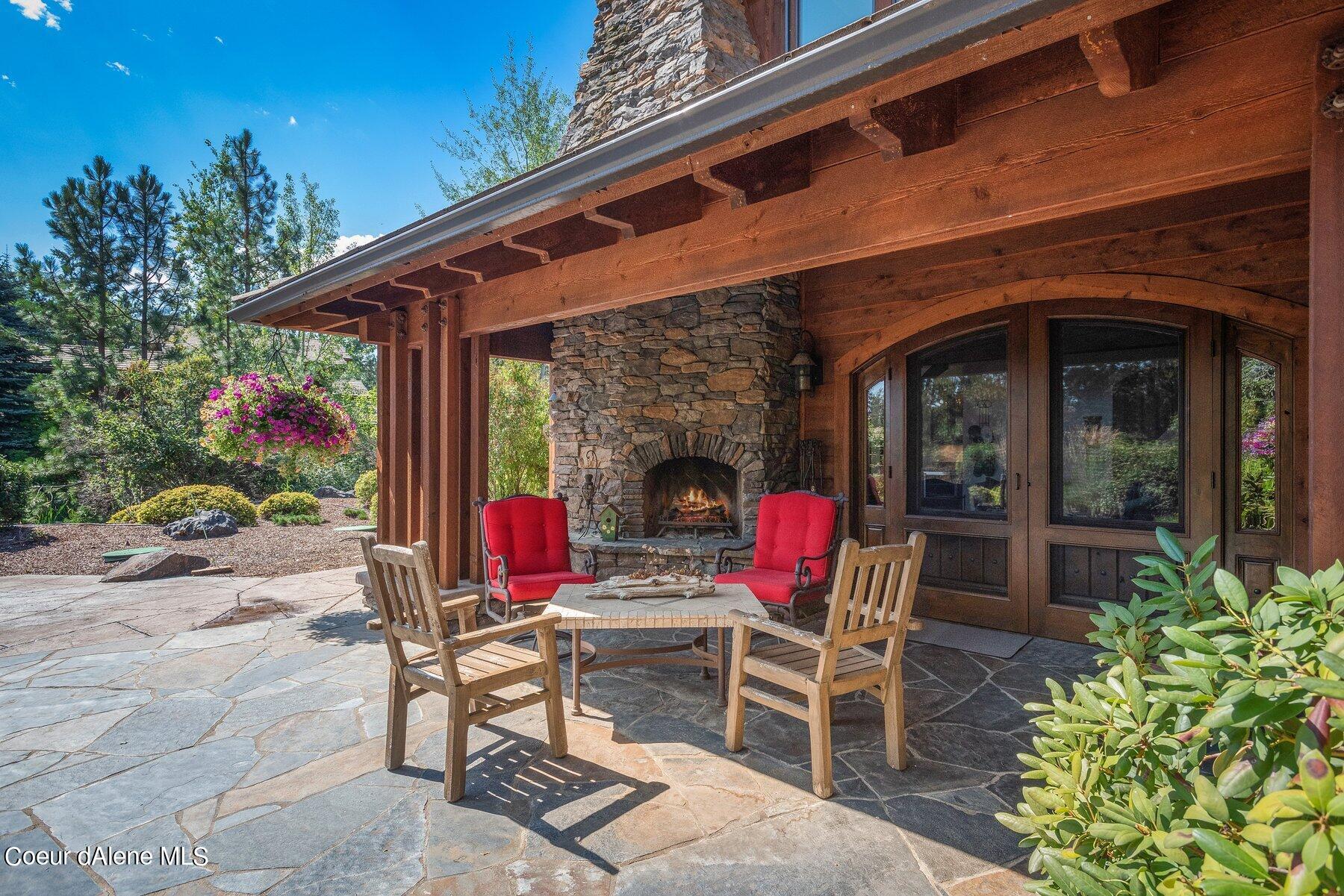 17308 South Halite Loop Coeur D'Alene, ID 83814 - Photo 13 of 57 Wood Burning Fireplace