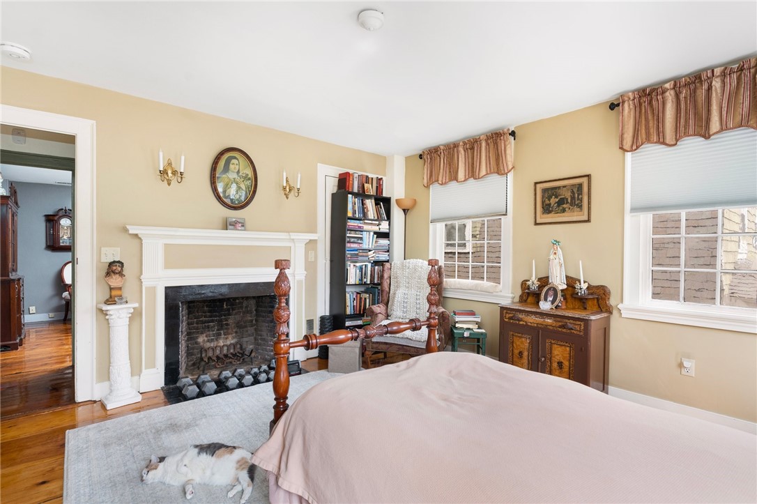 47 Post Road Warwick, RI 02888 - Photo 22 of 46 Upper Level Unit