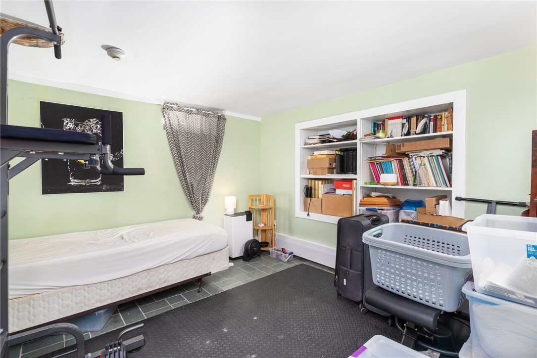 47 Post Road Warwick, RI 02888 - Photo 35 of 46 Garden Level Unit