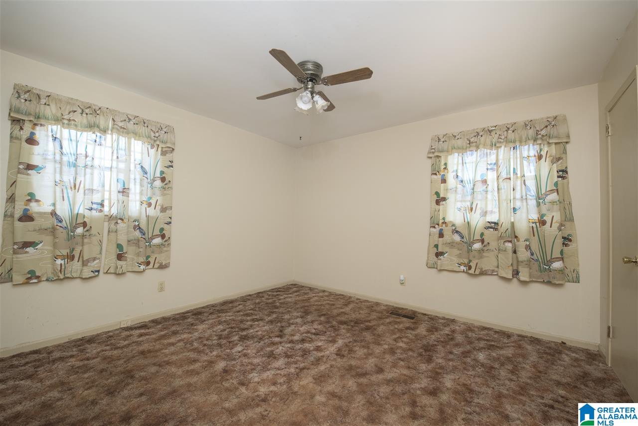2725 7th Place Northeast Birmingham, AL 35215 - Photo 7 of 16