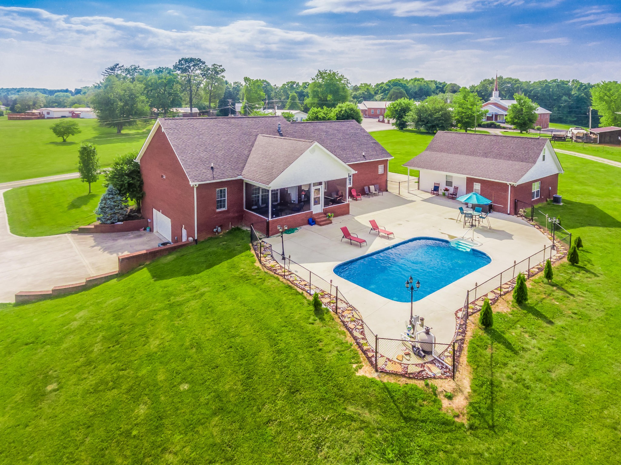 884 Seed Tick Road Philadelphia, TN 37846 - Photo 2 of 40 Gallery Image 2