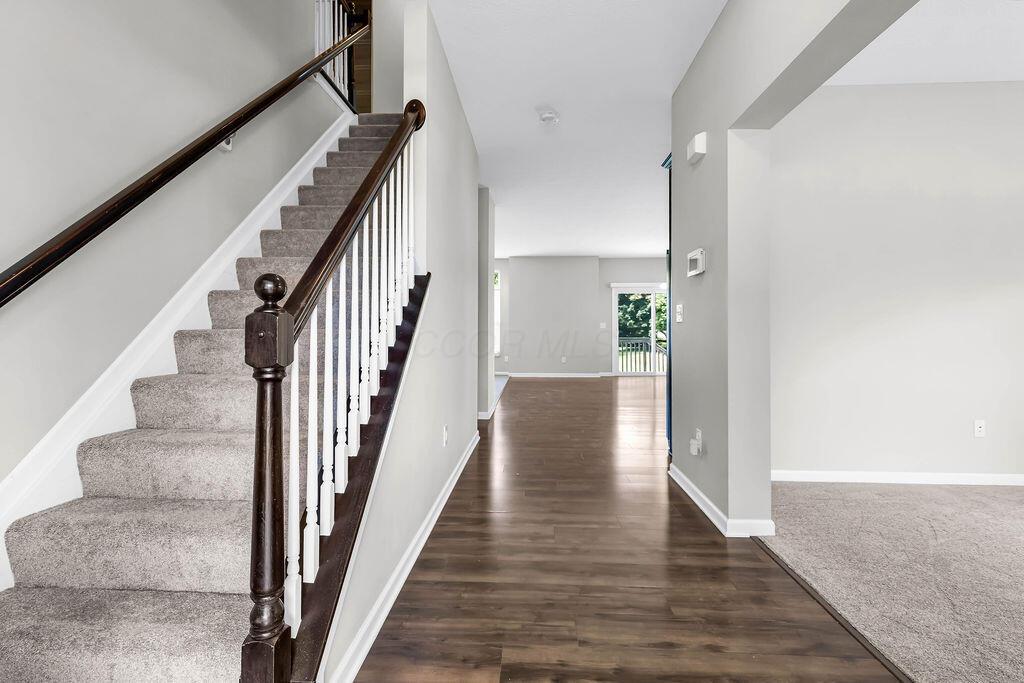 7035 Coffman Road Dublin, OH 43017 - Photo 4 of 42
