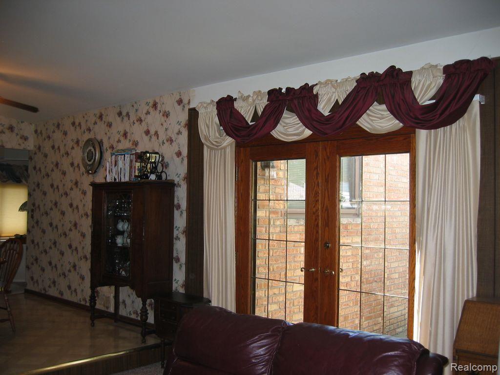 5741 Wedgewood Road Canton, MI 48187 - Photo 6 of 13 Beautiful Doorwall to Patio