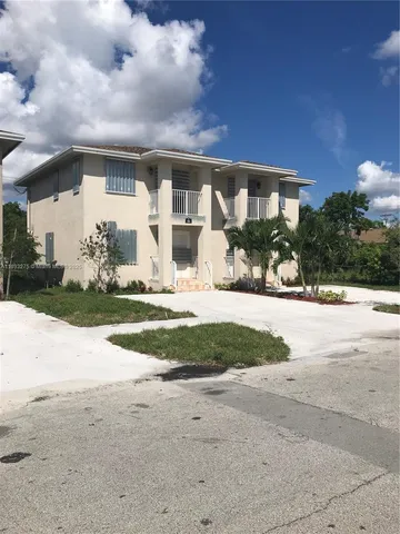 $999,999 | Gracewood, Hollywood, FL 33024