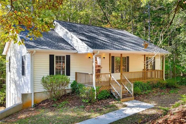 $265,000 | 409 Plantation Road, Seneca, SC 29672