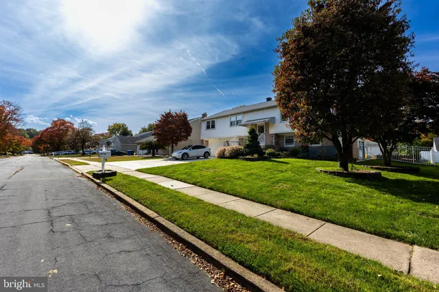 $565,888 | 24 Westbury Drive, Cherry Hill, NJ 08003