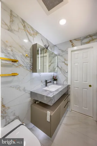 $565,888 | 24 Westbury Drive, Cherry Hill, NJ 08003