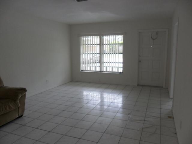 101 Laredo Lane Boca Raton, FL 33487 - Photo 4 of 12 20160902175113577468000000-o