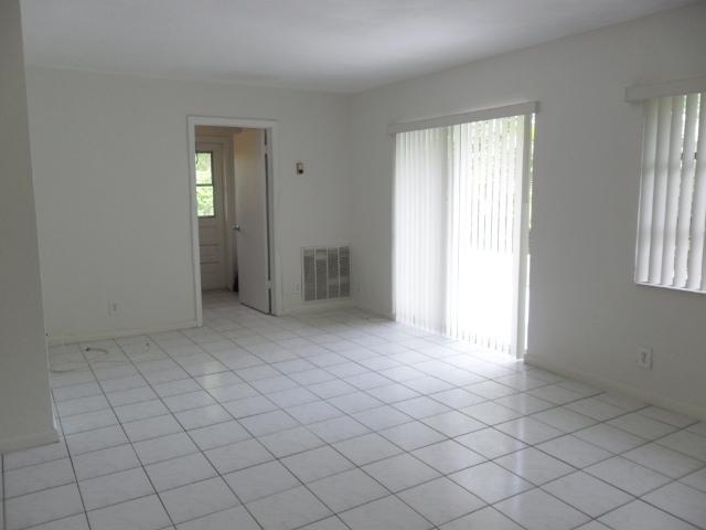 101 Laredo Lane Boca Raton, FL 33487 - Photo 6 of 12 20160902175115265643000000-o