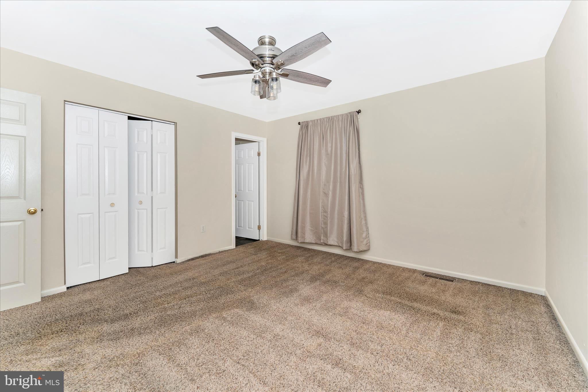 7023 Runkles Road Mount Airy, MD 21771 - Photo 20 of 49 Primary Bedroom