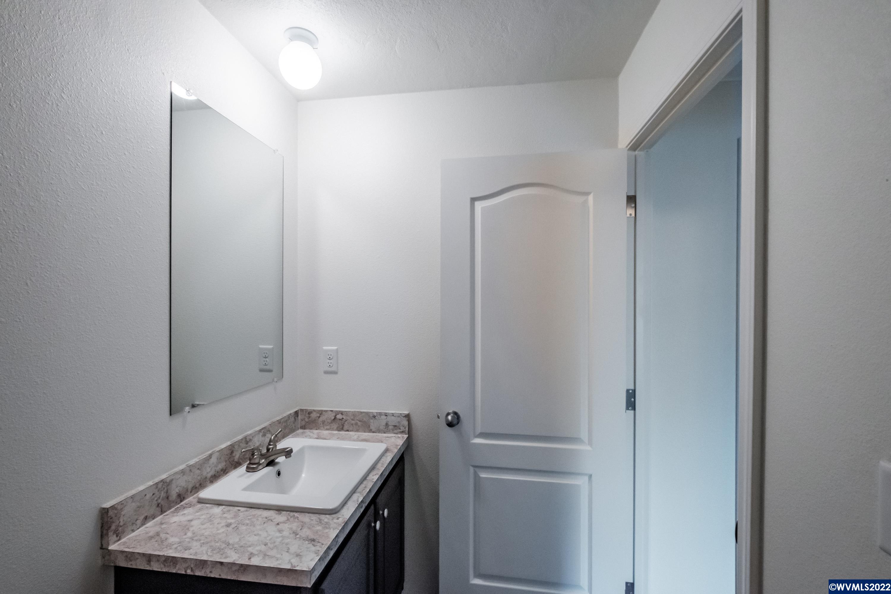 32483 Oakville Road North, Unit 57 Albany, OR 97321 - Photo 36 of 39