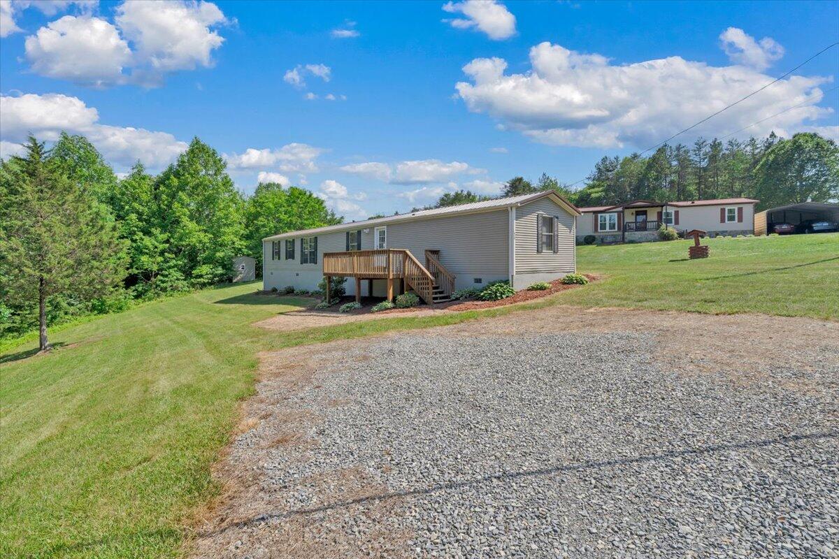 419 Cooks Knob Road Ferrum, VA 24088 - Photo 27 of 29 33-MIB06069