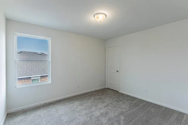 $355,000 | 201 Sabine River Road, Glenn Heights, TX 75154