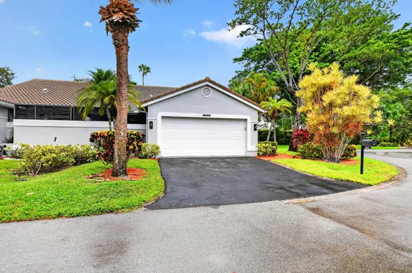 $397,000 | 10523 Ladypalm Lane, Unit B, Boca Raton, FL 33498