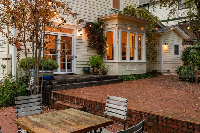 $1,250,000 | 990 Thompson Way, Placerville, CA 95667