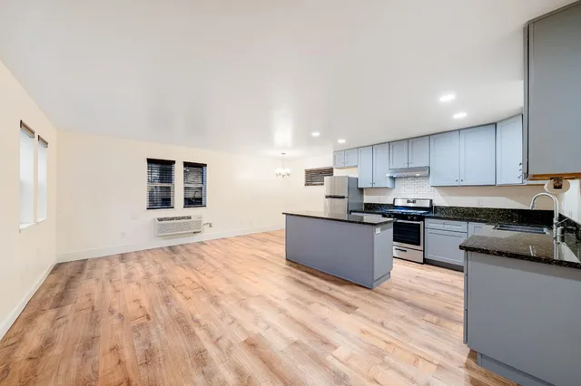 $1,250,000 | 990 Thompson Way, Placerville, CA 95667