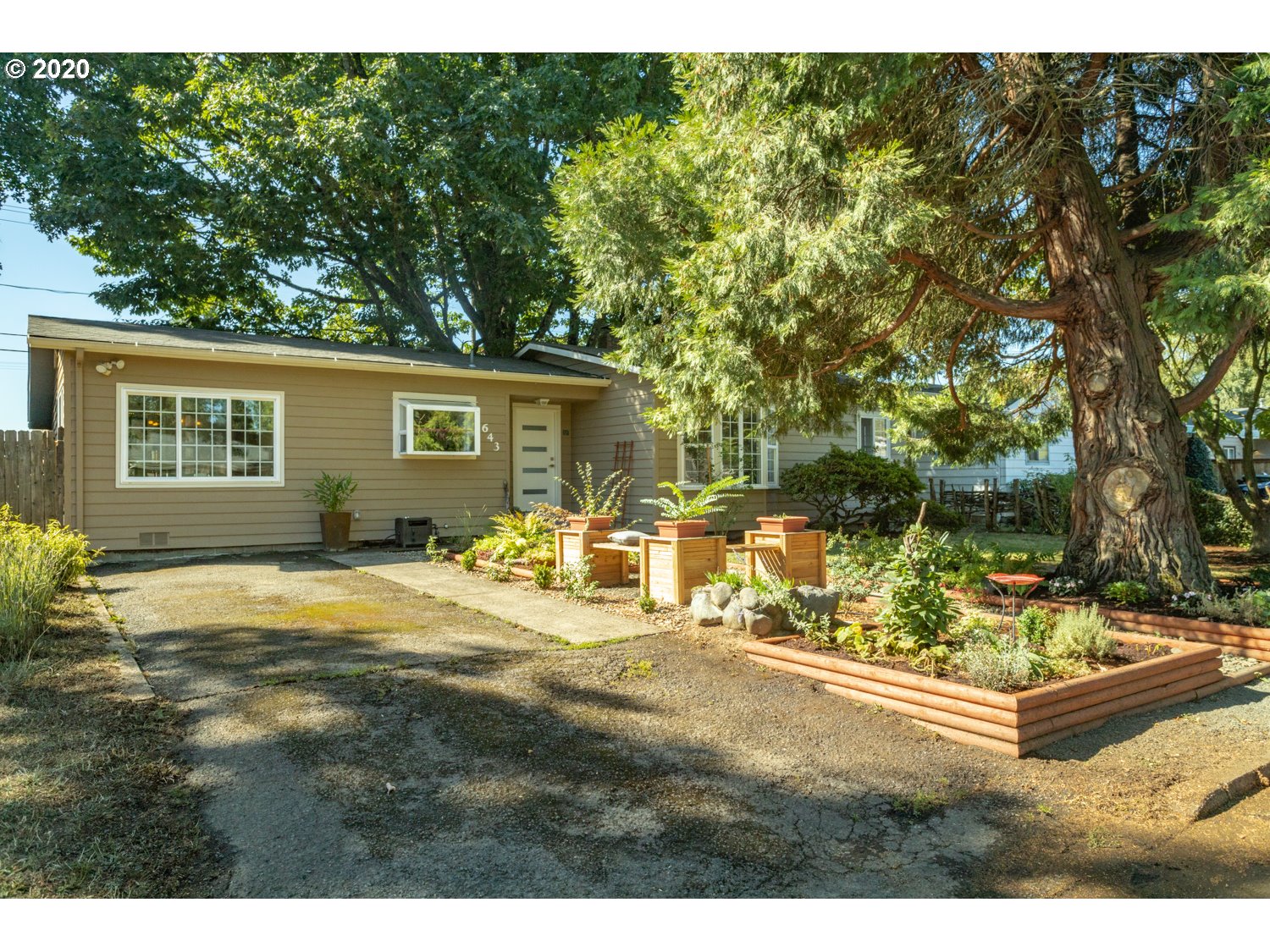 643 Mallard Avenue Springfield, OR 97477 - Photo 3 of 31