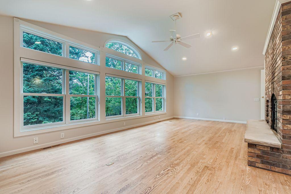 989 Priester Lane Hudson, WI 54016 - Photo 4 of 24