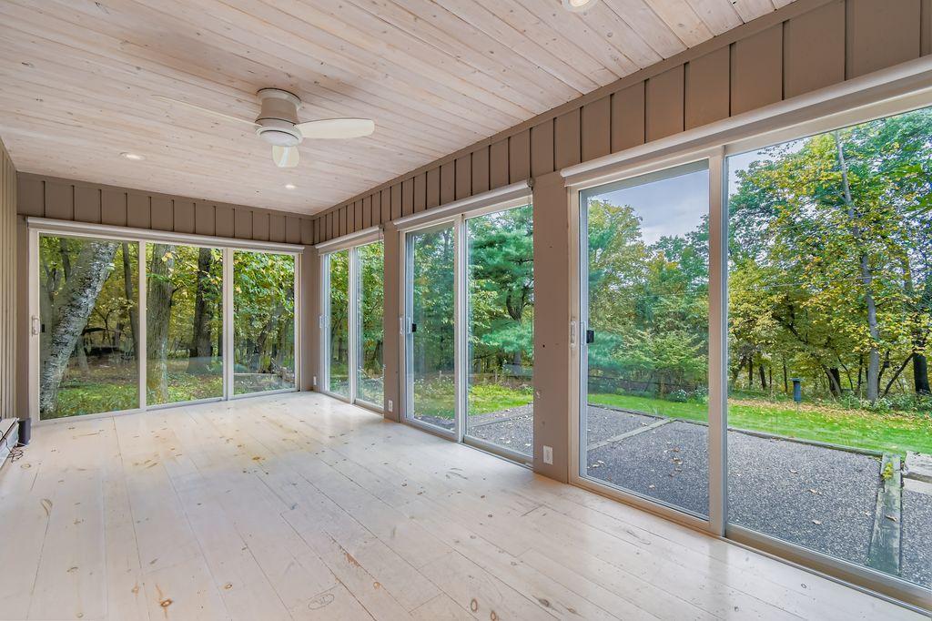 989 Priester Lane Hudson, WI 54016 - Photo 8 of 24