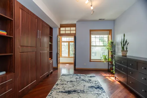 $350,000 | 6151 North Glenwood Avenue, Unit 205, Chicago, IL 60660