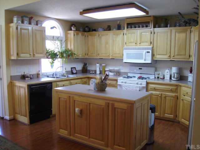 3421 Cornwallis Road Garner, NC 27529 - Photo 6 of 12 Kitchen