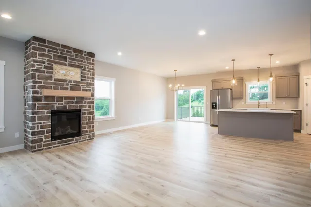 $725,000 | Lot 5 Riverdale Court, Somerset, WI 54025