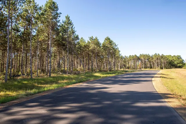 $725,000 | Lot 5 Riverdale Court, Somerset, WI 54025