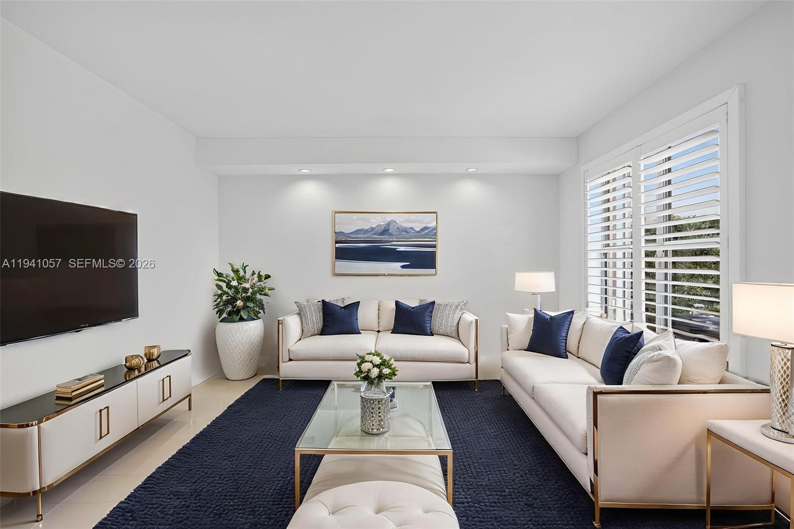 5570 Southwest 70th Place South Miami, FL 33155 - Photo 16 of 43