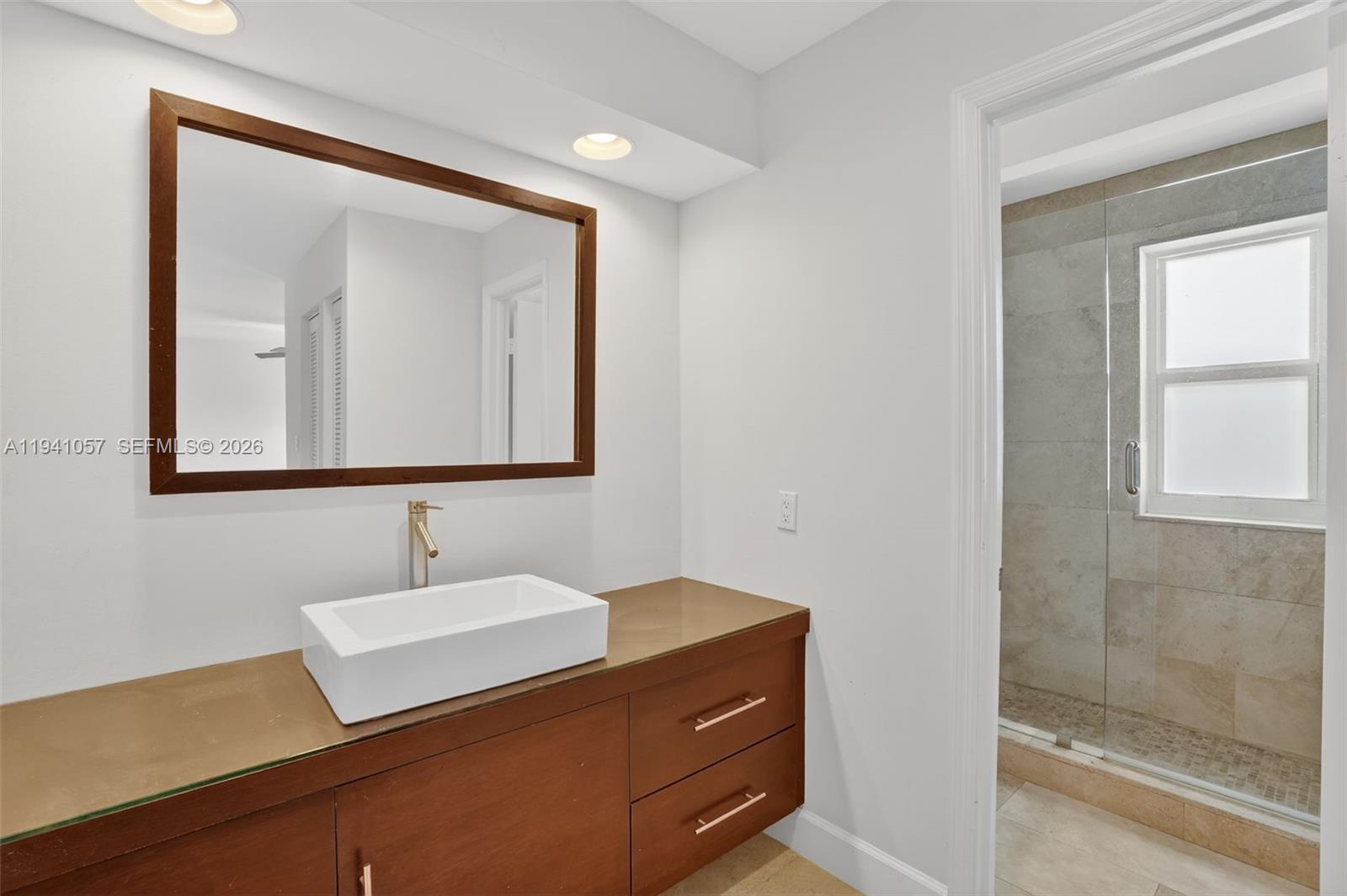 5570 Southwest 70th Place South Miami, FL 33155 - Photo 23 of 43