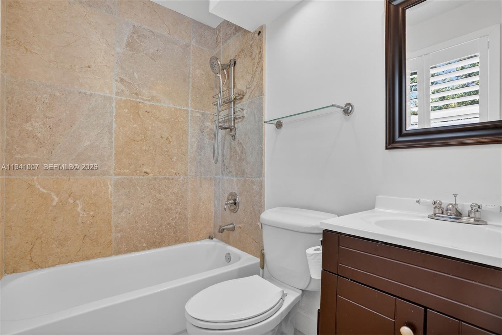 5570 Southwest 70th Place South Miami, FL 33155 - Photo 28 of 43