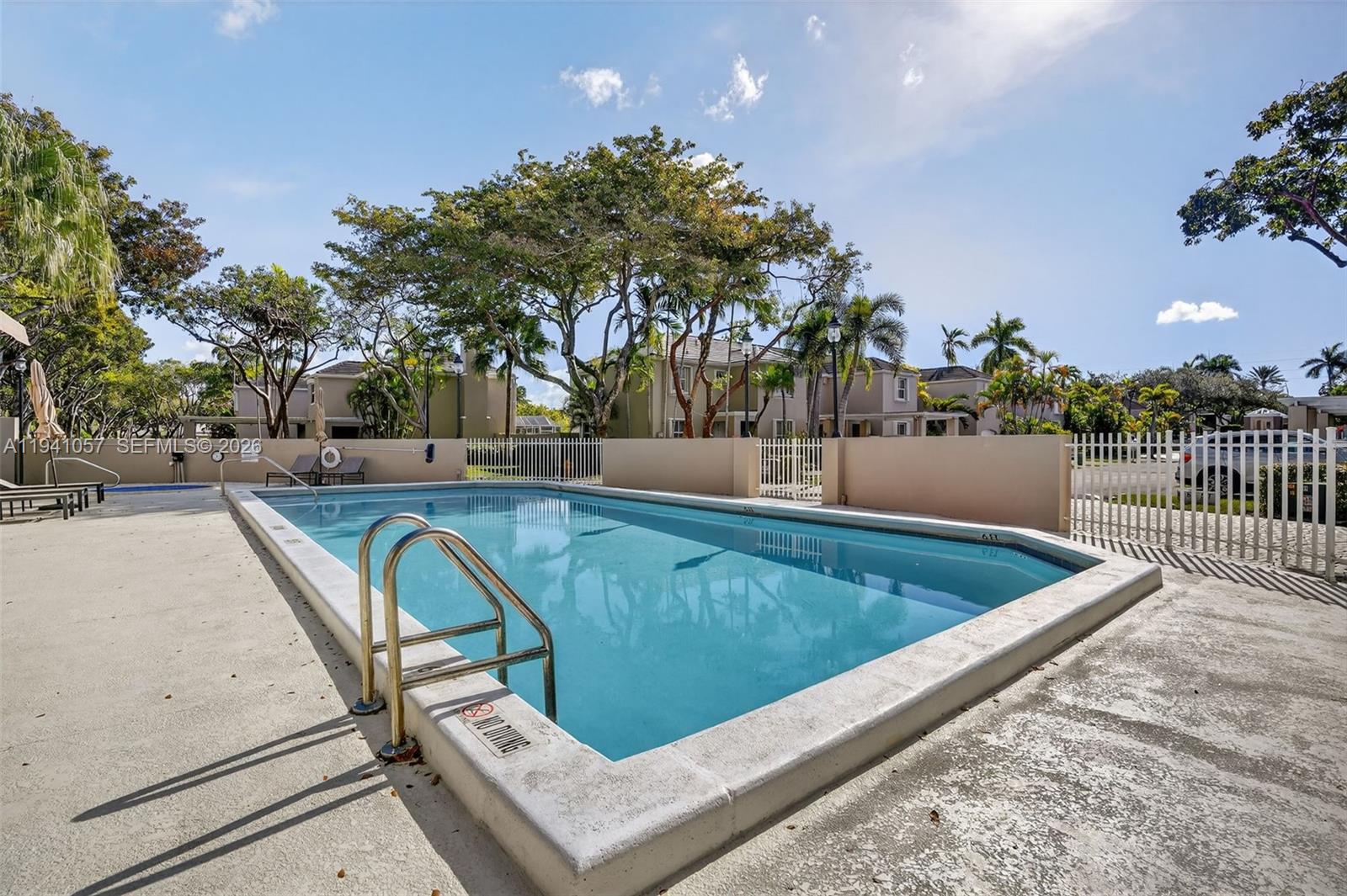 5570 Southwest 70th Place South Miami, FL 33155 - Photo 40 of 43