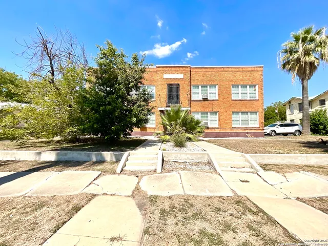 $795 | 1409 West Woodlawn Avenue, Unit 5, San Antonio, TX 78201