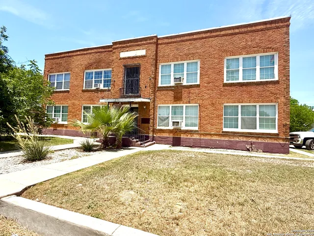 $795 | 1409 West Woodlawn Avenue, Unit 5, San Antonio, TX 78201