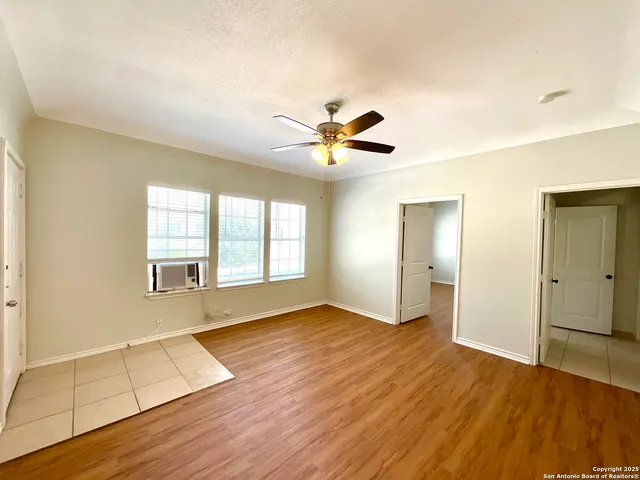 $795 | 1409 West Woodlawn Avenue, Unit 5, San Antonio, TX 78201