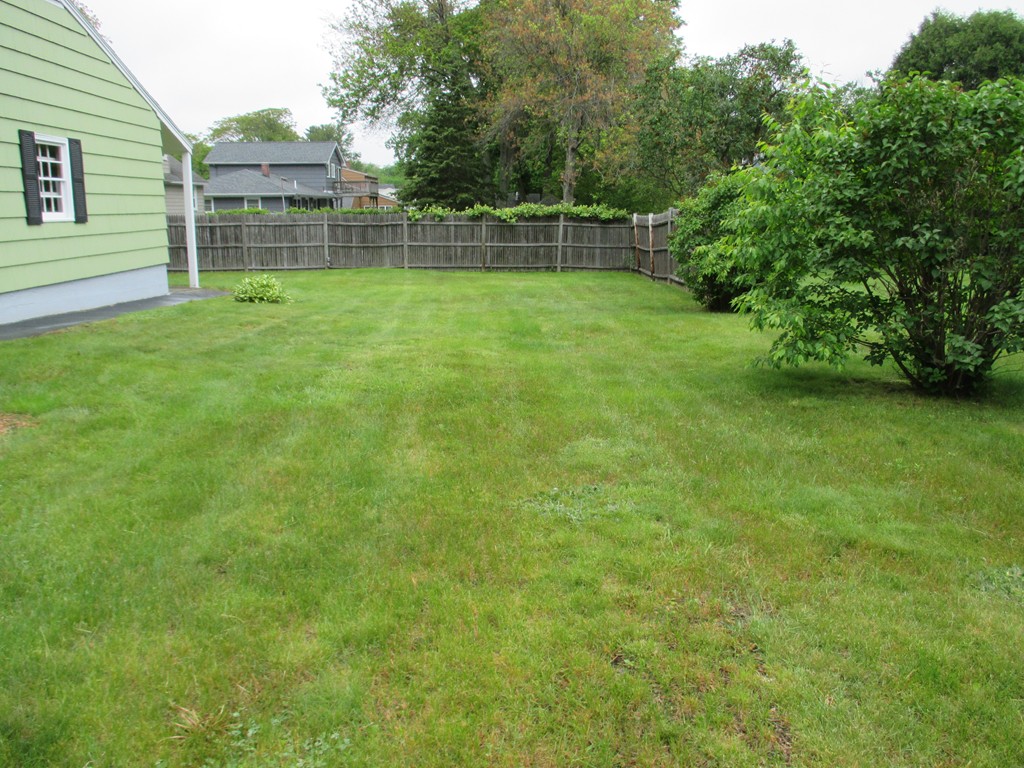 19 Francella Road Methuen, MA 01844 - Photo 4 of 16 Gallery Image 4