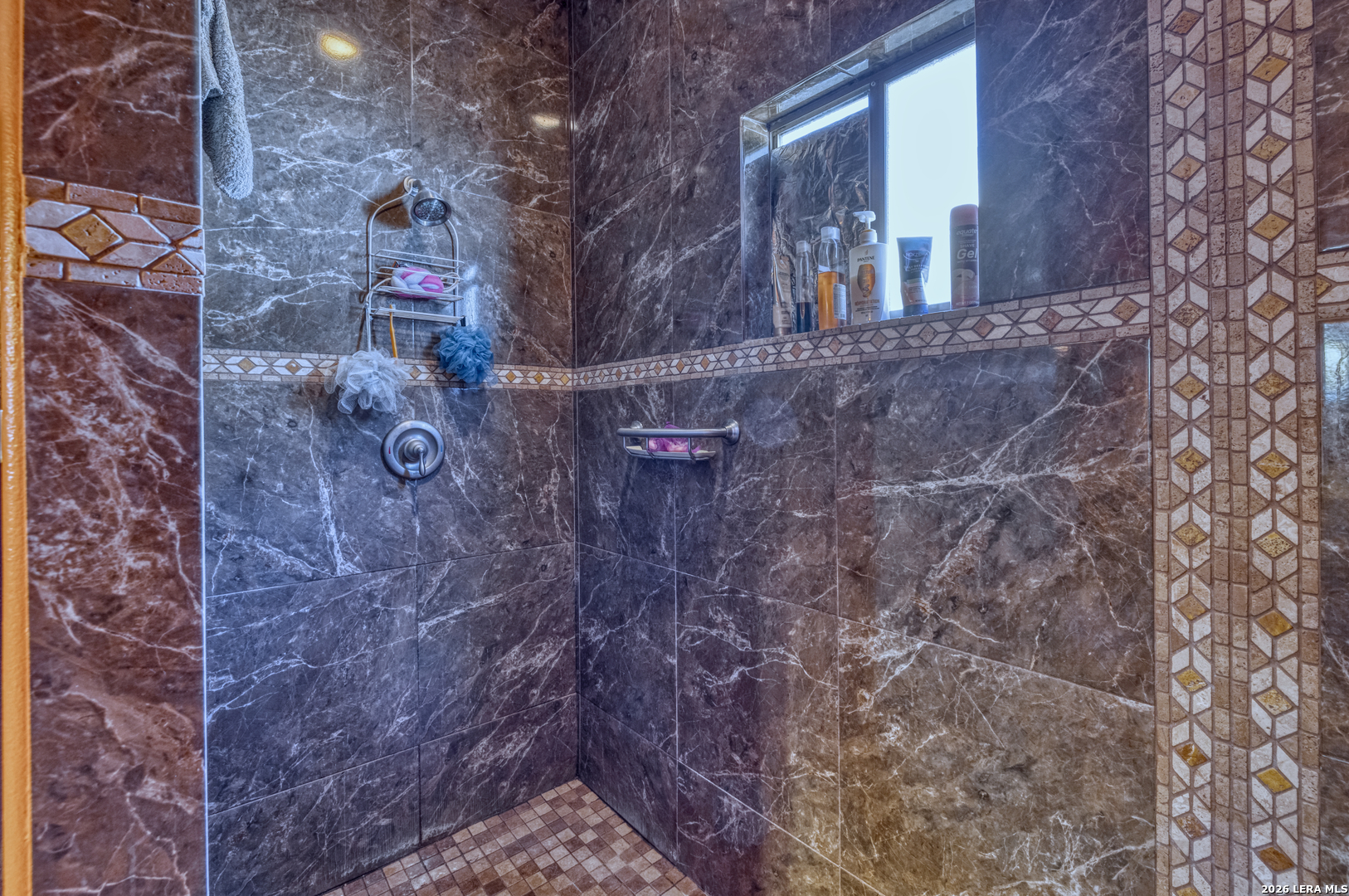 1140 Curtis Bourne Road Crystal City, TX 78839 - Photo 29 of 54 a bathroom with a shower