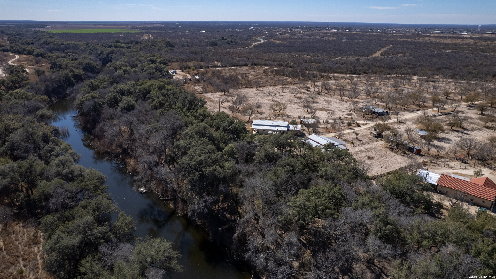 1140 Curtis Bourne Road Crystal City, TX 78839 - Photo 37 of 54 a view of a city