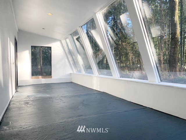 6825 Phillips Road Southeast Port Orchard, WA 98367 - Photo 20 of 32 Gallery Image 20