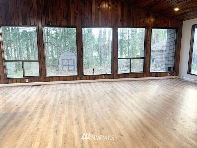 6825 Phillips Road Southeast Port Orchard, WA 98367 - Photo 7 of 32 Gallery Image 7
