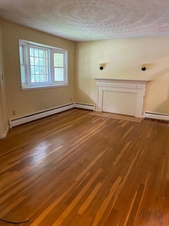 57 Plain Street Upton, MA 01568 - Photo 5 of 22