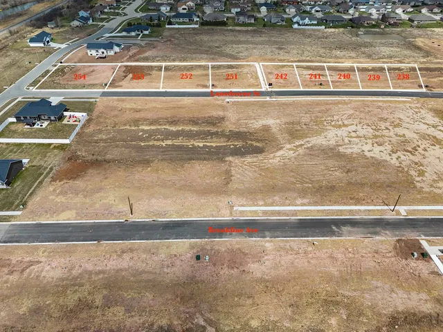 $76,900 | 400 Lansdowne Street, Unit 252, De Pere, WI 54115