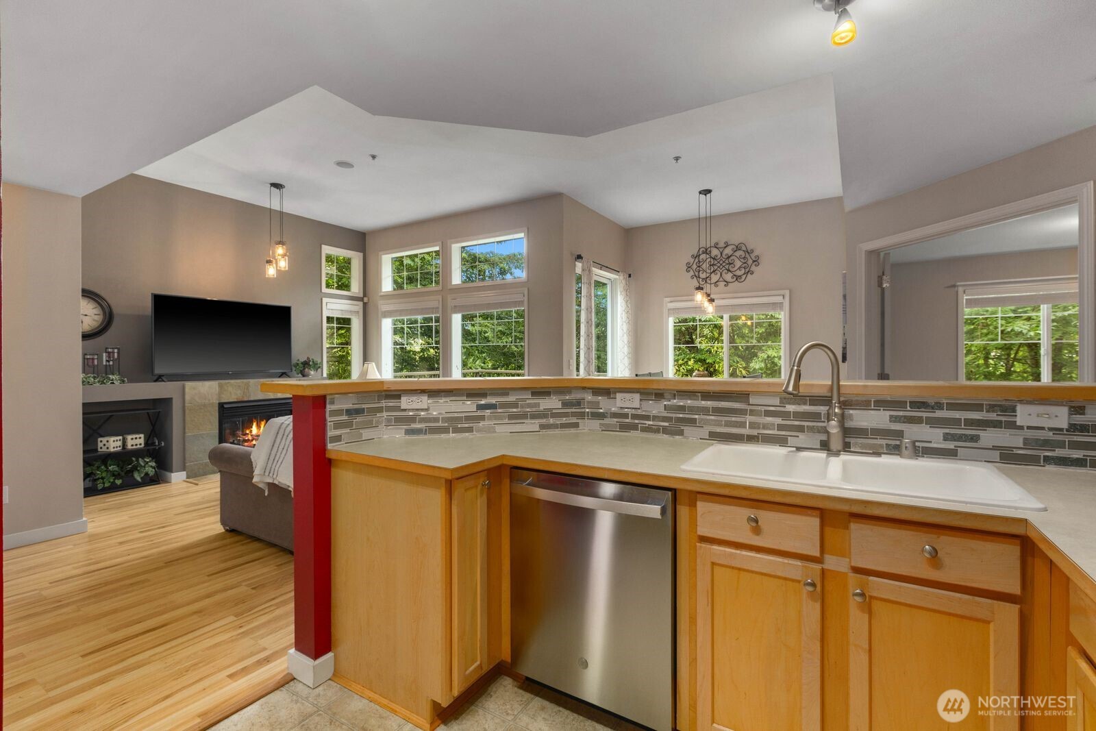 15325 Southeast 155th Place, Unit V2 Renton, WA 98058 - Photo 11 of 36