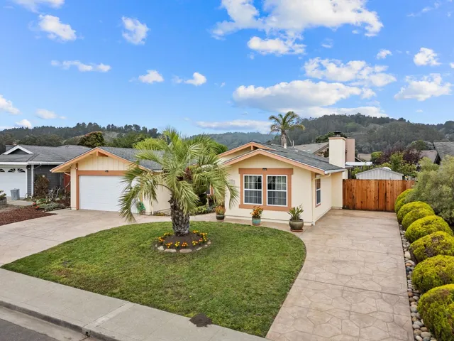 $1,399,000 | 1527 Hawser Lane, Half Moon Bay, CA 94019