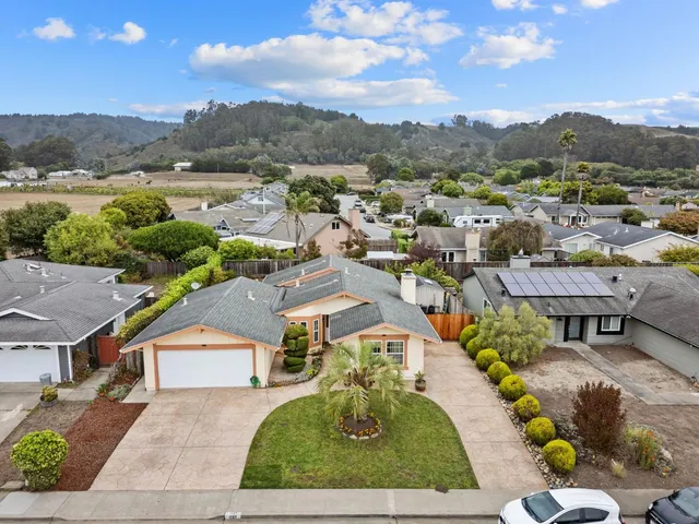 $1,399,000 | 1527 Hawser Lane, Half Moon Bay, CA 94019