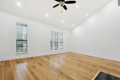 $2,500 | 402 Creekmeadow Lane, Lewisville, TX 75067