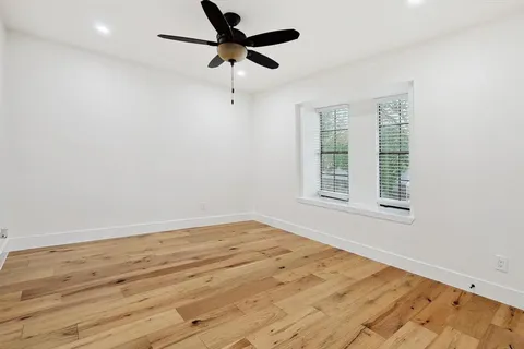 $2,500 | 402 Creekmeadow Lane, Lewisville, TX 75067