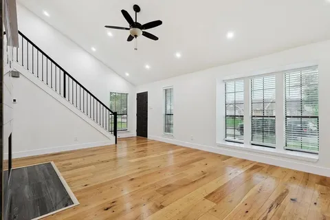 $2,500 | 402 Creekmeadow Lane, Lewisville, TX 75067