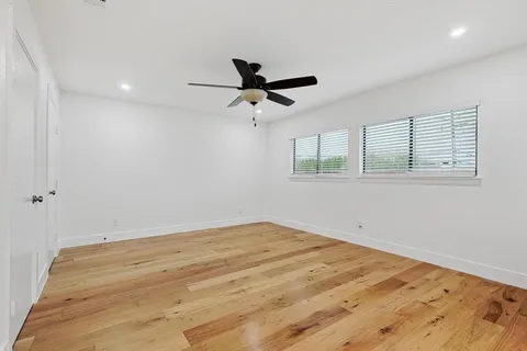 $2,500 | 402 Creekmeadow Lane, Lewisville, TX 75067