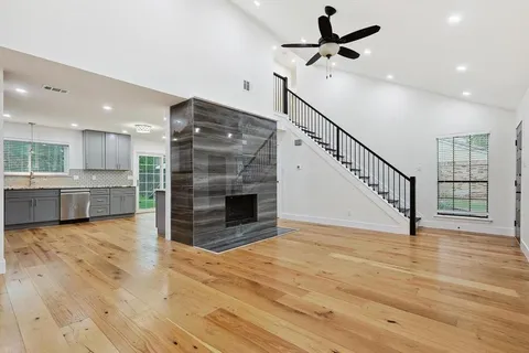 $2,500 | 402 Creekmeadow Lane, Lewisville, TX 75067