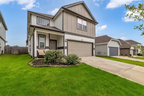 $2,800 | 14033 Lamprey Drive, Conroe, TX 77384